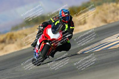 media/Jan-09-2022-SoCal Trackdays (Sun) [[2b1fec8404]]/Turn 16 (11am)/